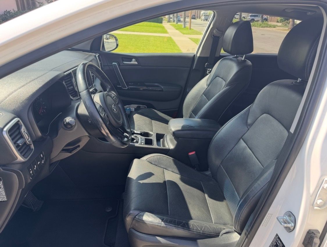 Used 2019 Kia Sportage EX w/ EX Technology Package FWD image 12