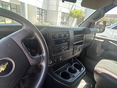 Used 2020 Chevrolet Express 2500 w/ Driver Convenience Package RWD image 18