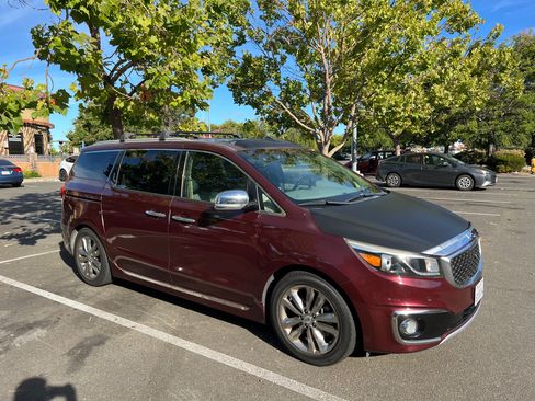 Used 2016 Kia Sedona SX Limited image 9