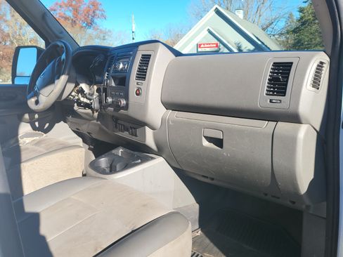 Used 2016 Nissan NV 1500 SV image 22