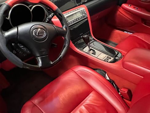 Used 2007 Lexus SC 430 Convertible image 9