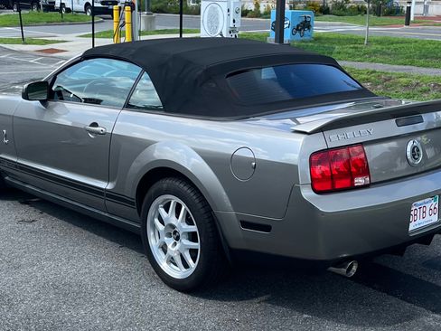 Used 2009 Ford Mustang Shelby GT500 RWD image 4