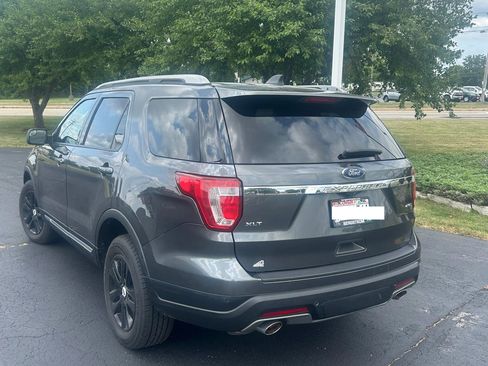 Used 2018 Ford Explorer XLT AWD/4WD image 8