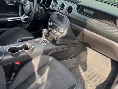 Used 2019 Ford Mustang Coupe image 12