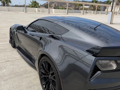 Used 2017 Chevrolet Corvette Z06 RWD image 8