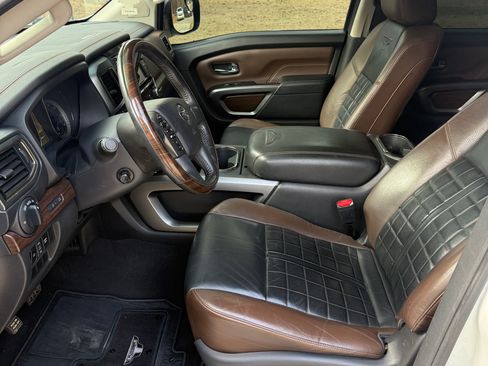 Used 2017 Nissan Titan Platinum Reserve image 2