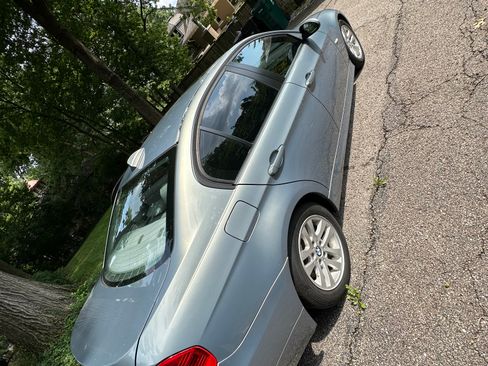 Used 2006 BMW 325i Sedan RWD image 11