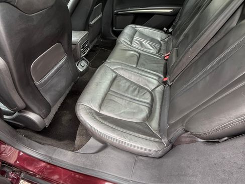 Used 2013 Lincoln MKZ image 6