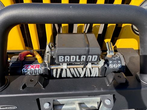 Used 2000 Jeep Wrangler Sport image 16