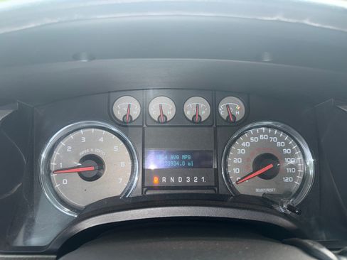 Used 2010 Ford F150 XLT RWD image 9