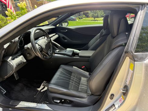 Used 2018 Lexus LC 500 Coupe w/ Touring Package RWD image 14