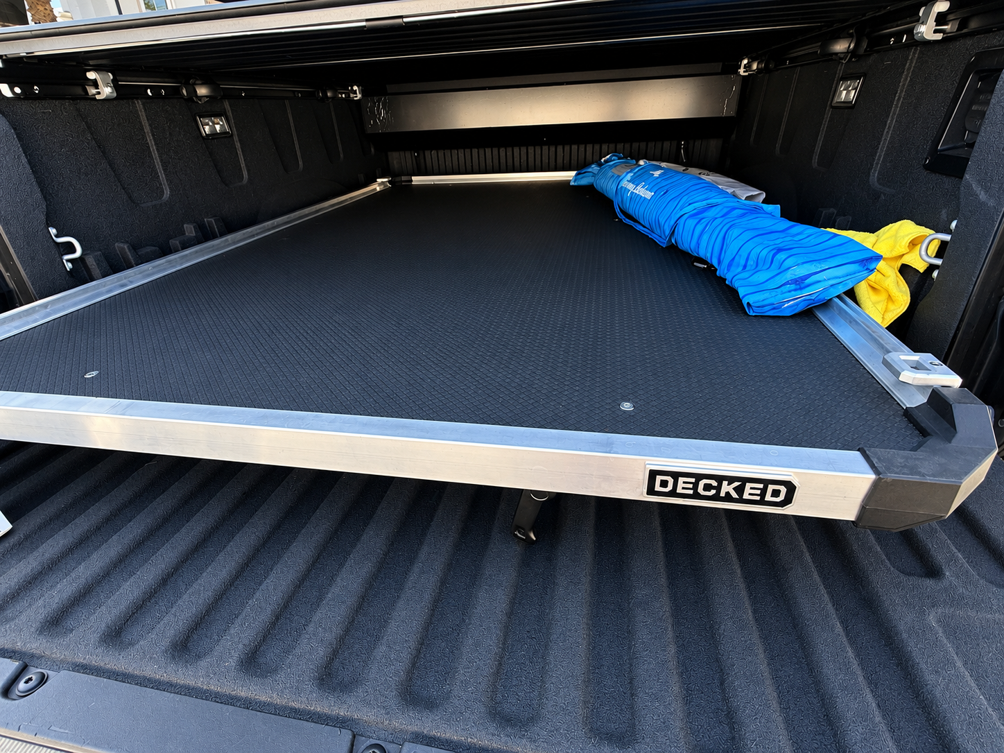 Used 2022 Toyota Tundra Limited RWD image 9