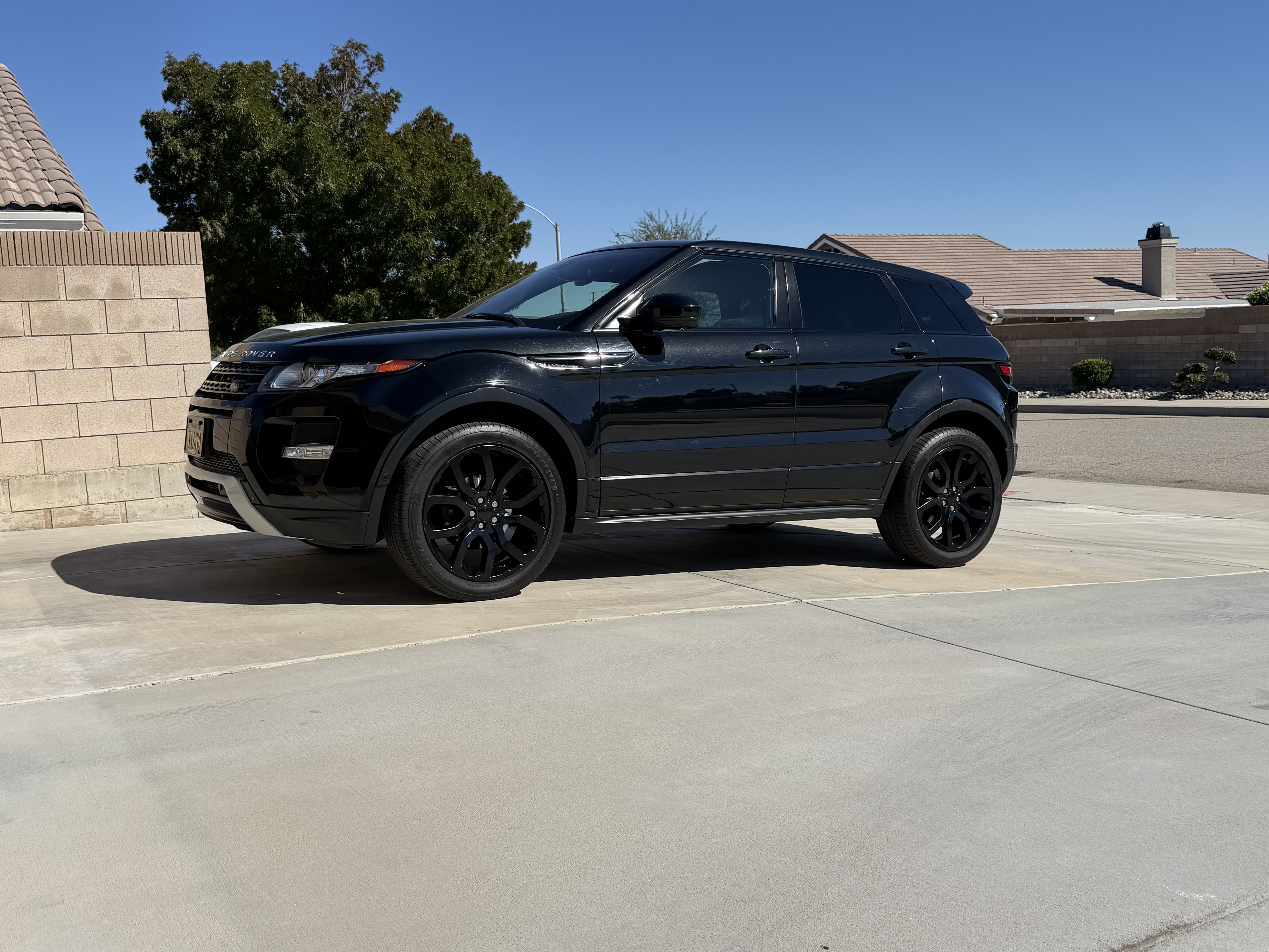 Used 2014 Land Rover Range Rover Evoque Dynamic AWD/4WD image 1