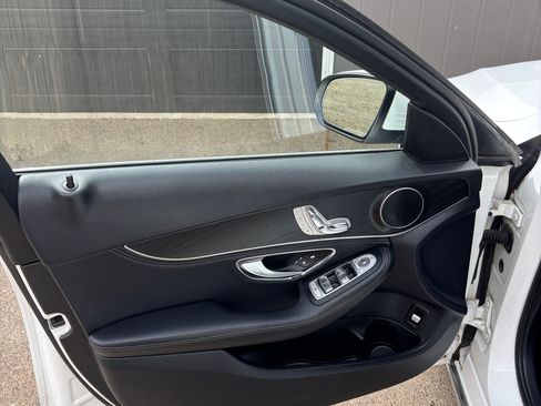 Used 2016 Mercedes-Benz C 300 Sedan image 8