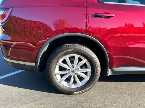 Used 2023 Dodge Durango SXT Launch Edition image 5