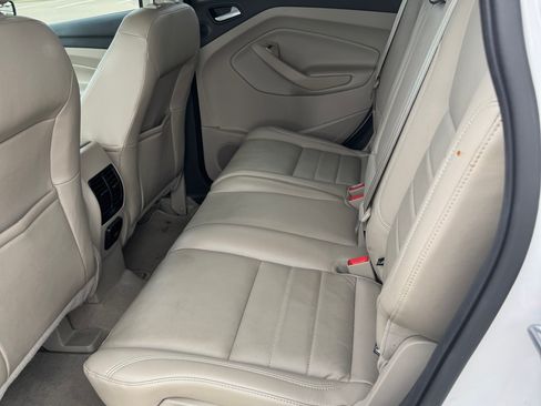 Used 2015 Ford Escape Titanium FWD image 8