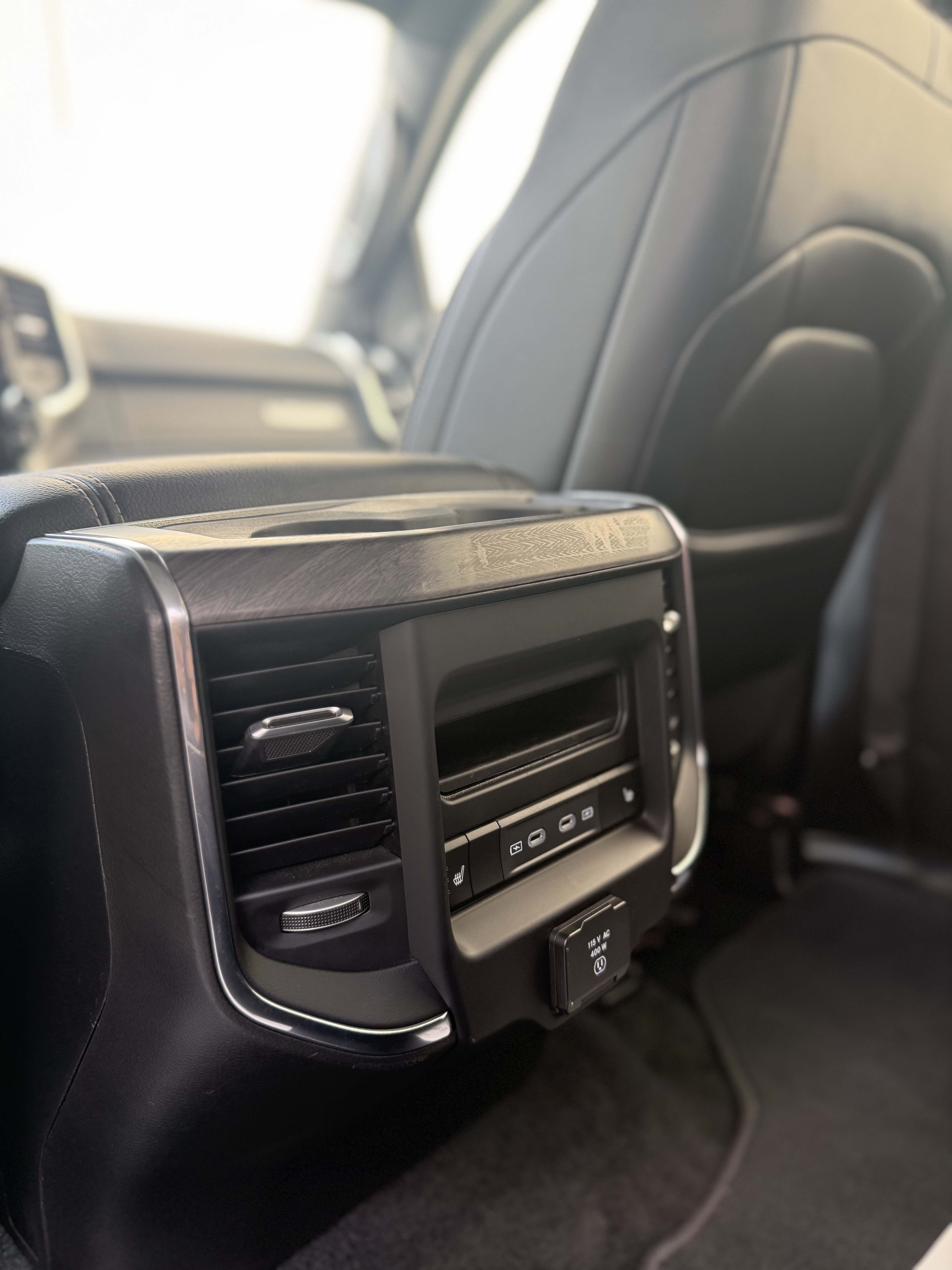 Used 2026 RAM 1500 Laramie AWD/4WD image 25