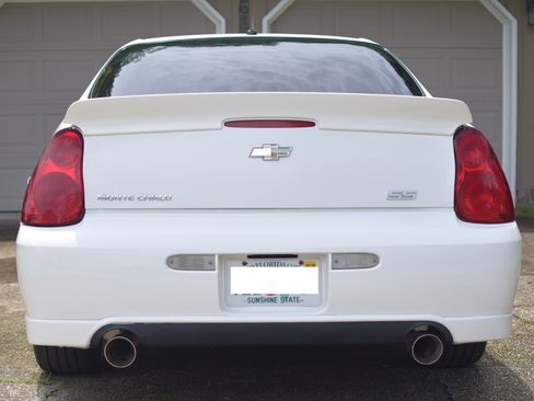 Used 2006 Chevrolet Monte Carlo SS w/ Convenience Package FWD image 6
