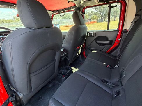 Used 2020 Jeep Gladiator Sport w/ Quick Order Package 24S image 16