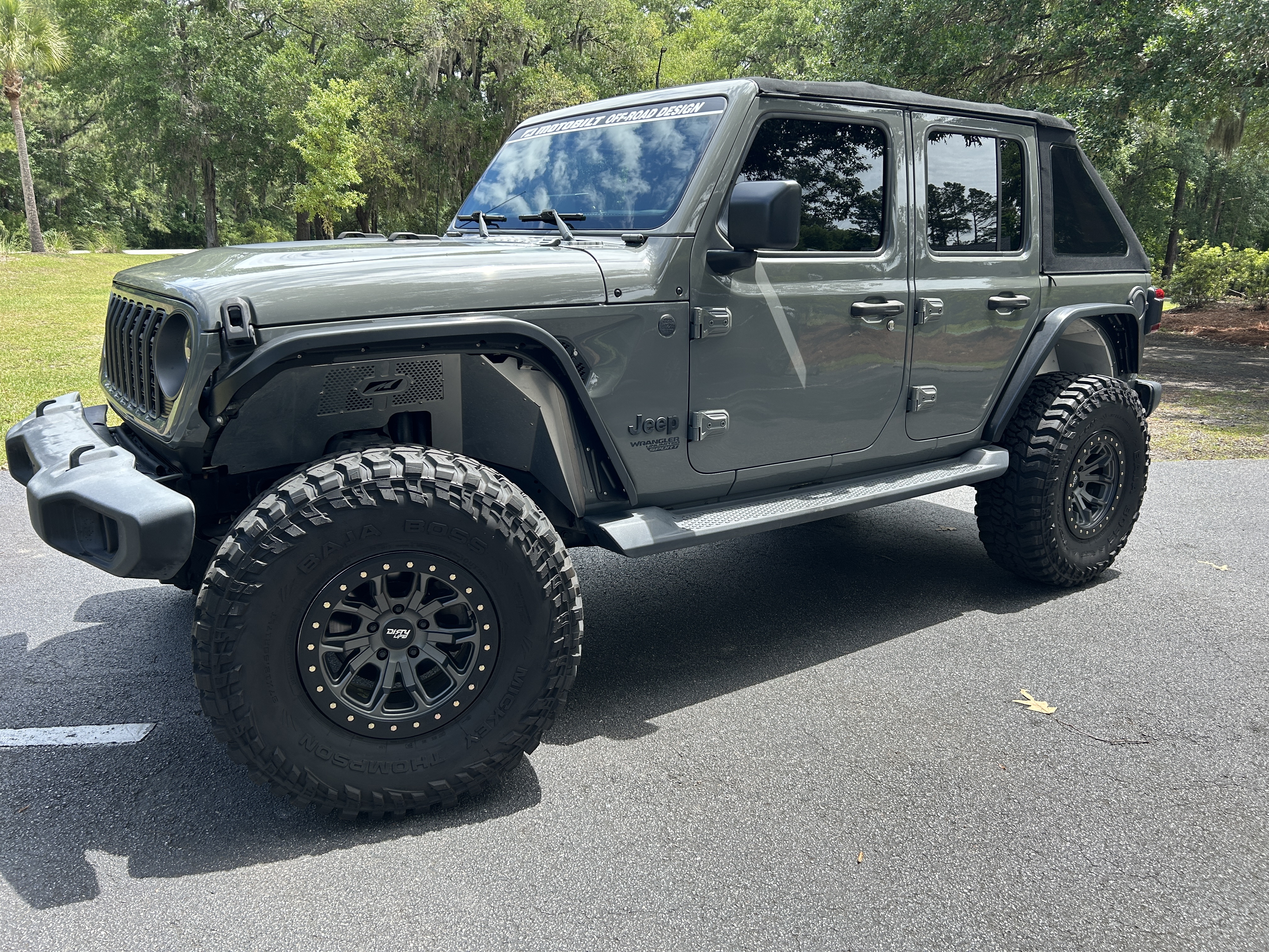 Used 2018 Jeep Wrangler Unlimited Sport S AWD/4WD image 6
