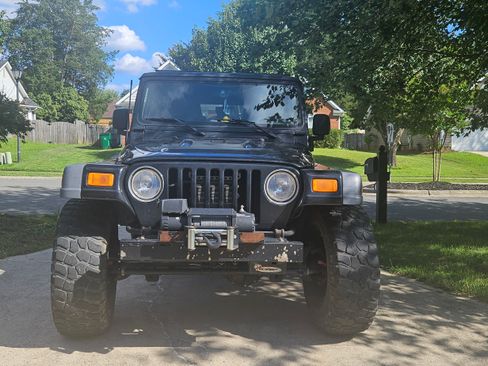 Used 2006 Jeep Wrangler Unlimited image 2