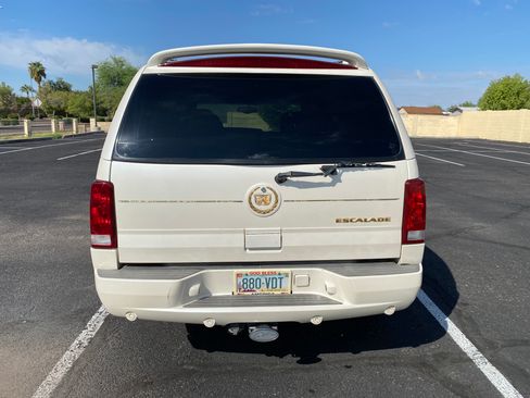 Used 2002 Cadillac Escalade AWD image 5