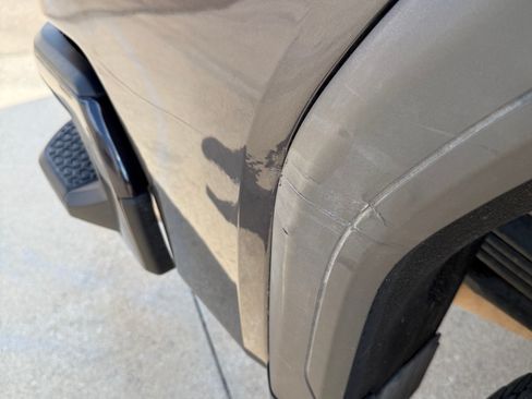 Used 2024 GMC Sierra 2500 Denali Ultimate image 11