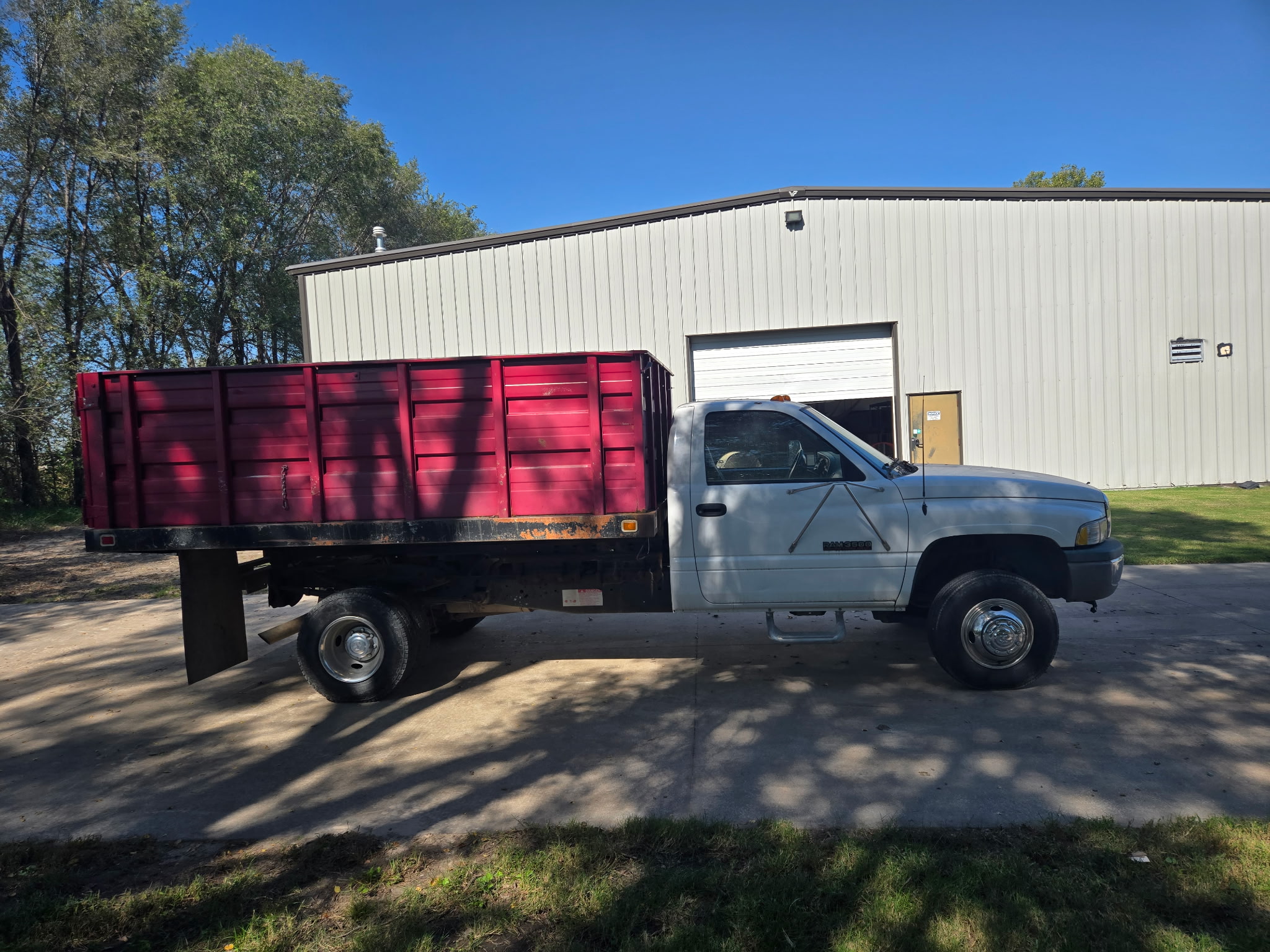 Used 1998 Dodge Ram 3500 Truck 2WD Regular Cab image 5