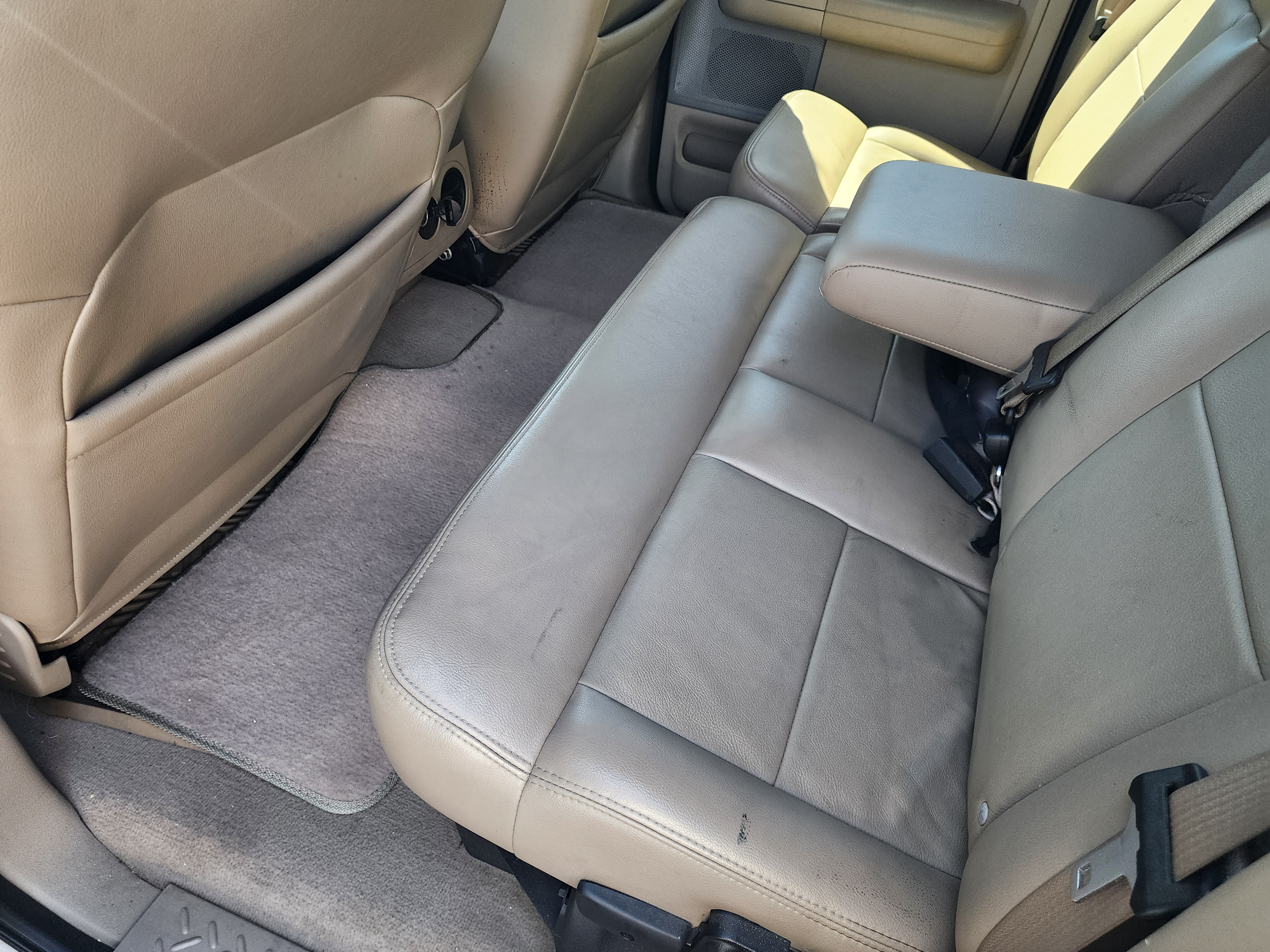 Used 2005 Ford F150 Lariat RWD image 14