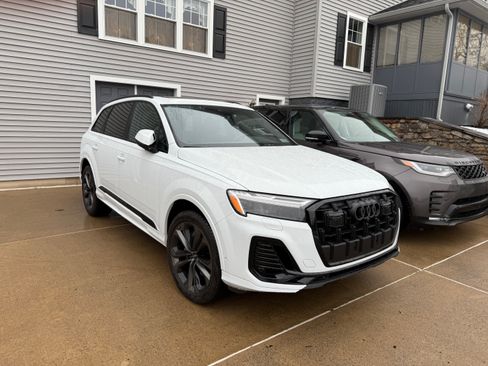 Used 2025 Audi Q7 3.0T Premium Plus image 10