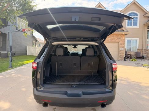 Used 2018 Chevrolet Traverse LT AWD/4WD image 13