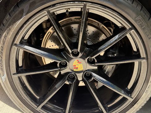 Used 2021 Porsche 911 Carrera image 21