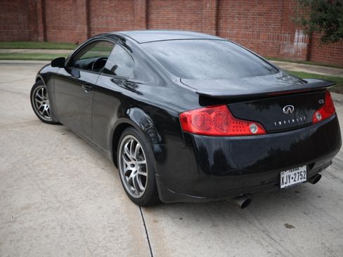 Used 2005 INFINITI G35 Coupe w/ (P01) Premium Pkg image 6