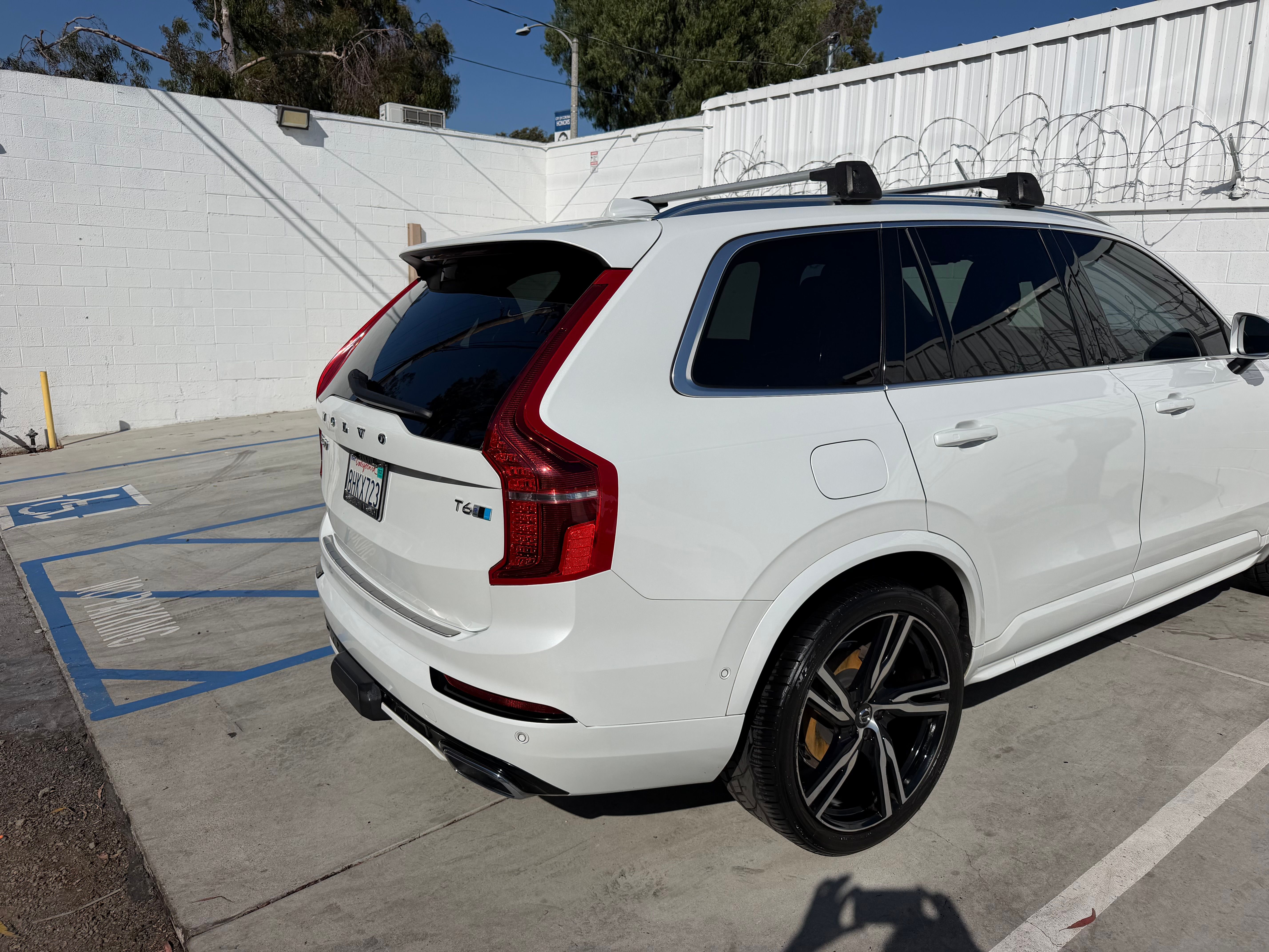 Used 2019 Volvo XC90 T6 R-Design w/ Advanced Package AWD/4WD image 5