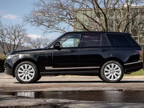 Used 2014 Land Rover Range Rover Supercharged image 1