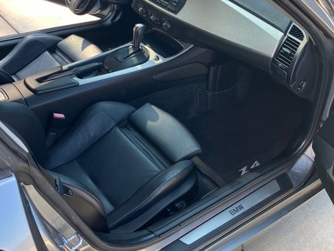 Used 2007 BMW Z4 3.0si image 9