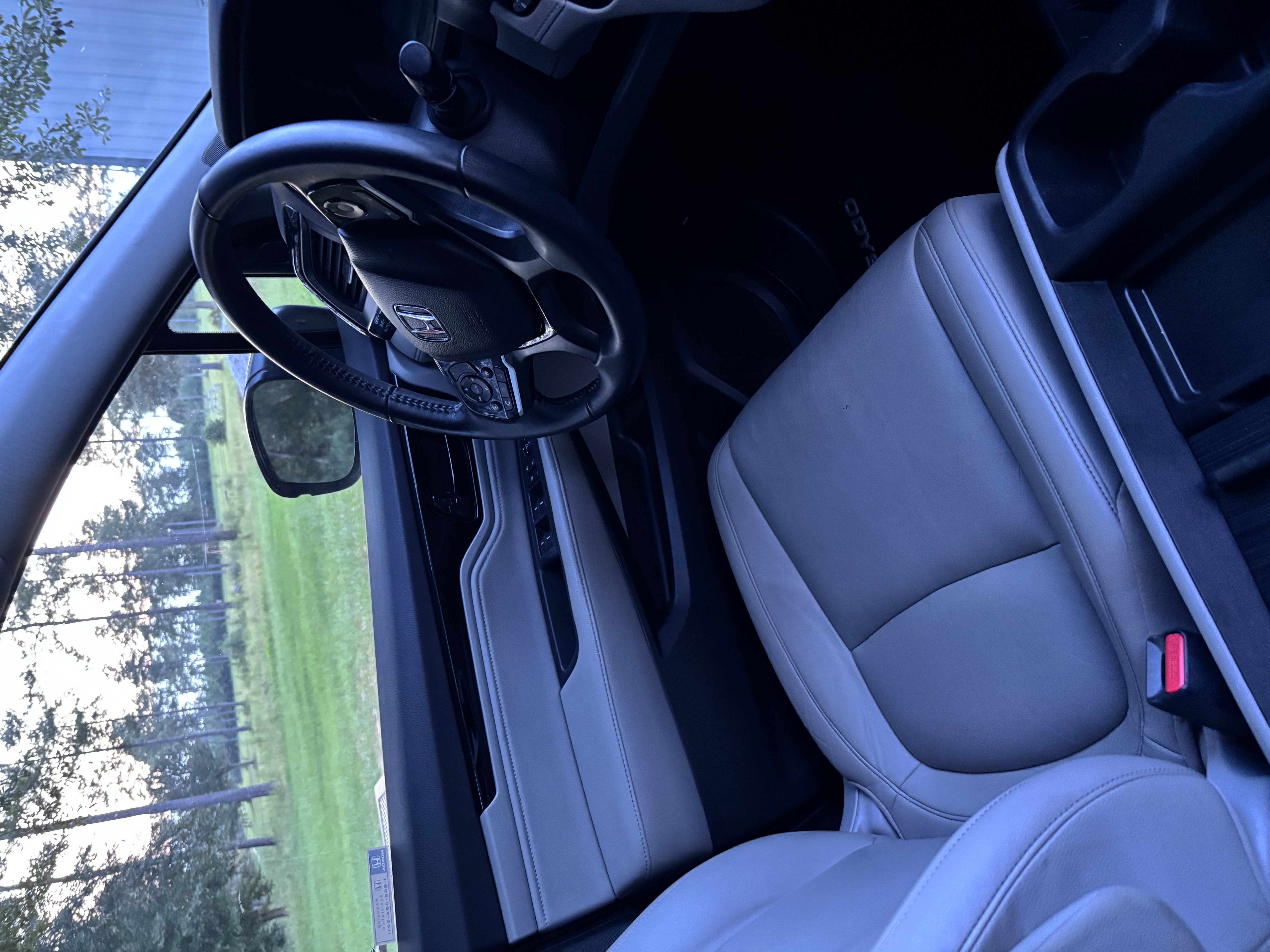 Used 2023 Honda Odyssey Touring image 6