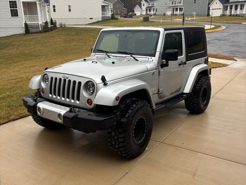 Used 2007 Jeep Wrangler Sahara w/ Dual Top Group image 1