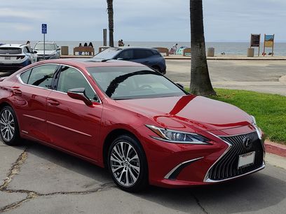 Used 2019 Lexus ES 300h