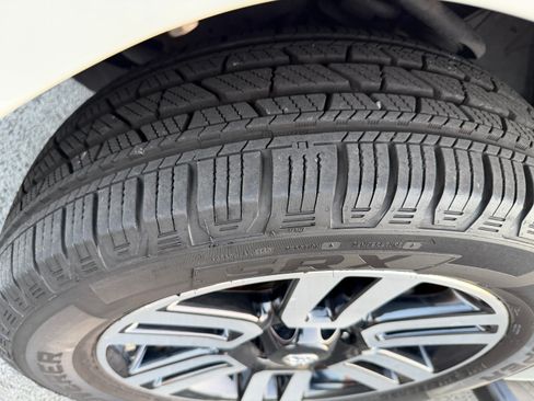 Used 2014 Toyota 4Runner Limited image 26