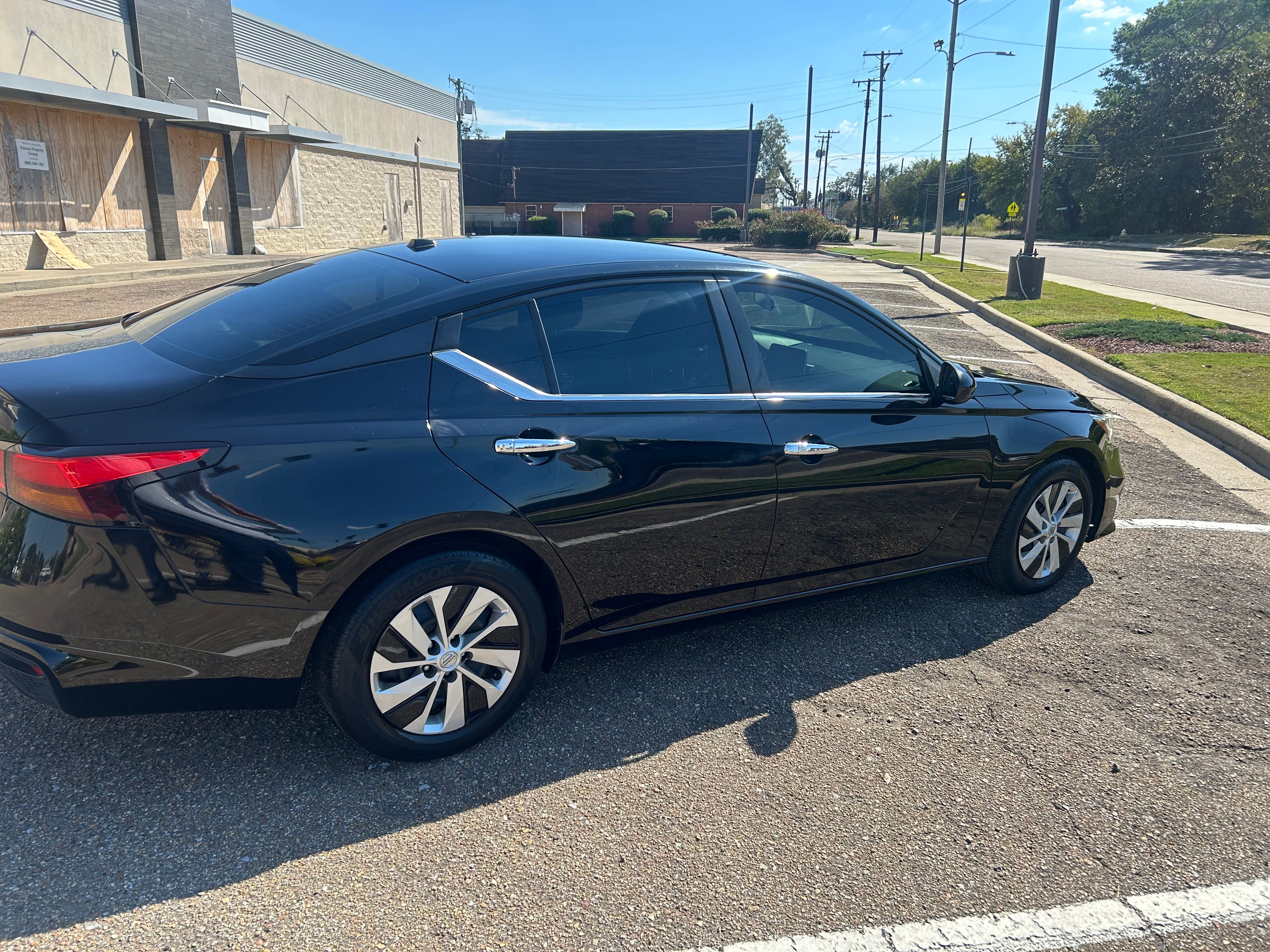 Used 2020 Nissan Altima 2.5 S FWD image 4