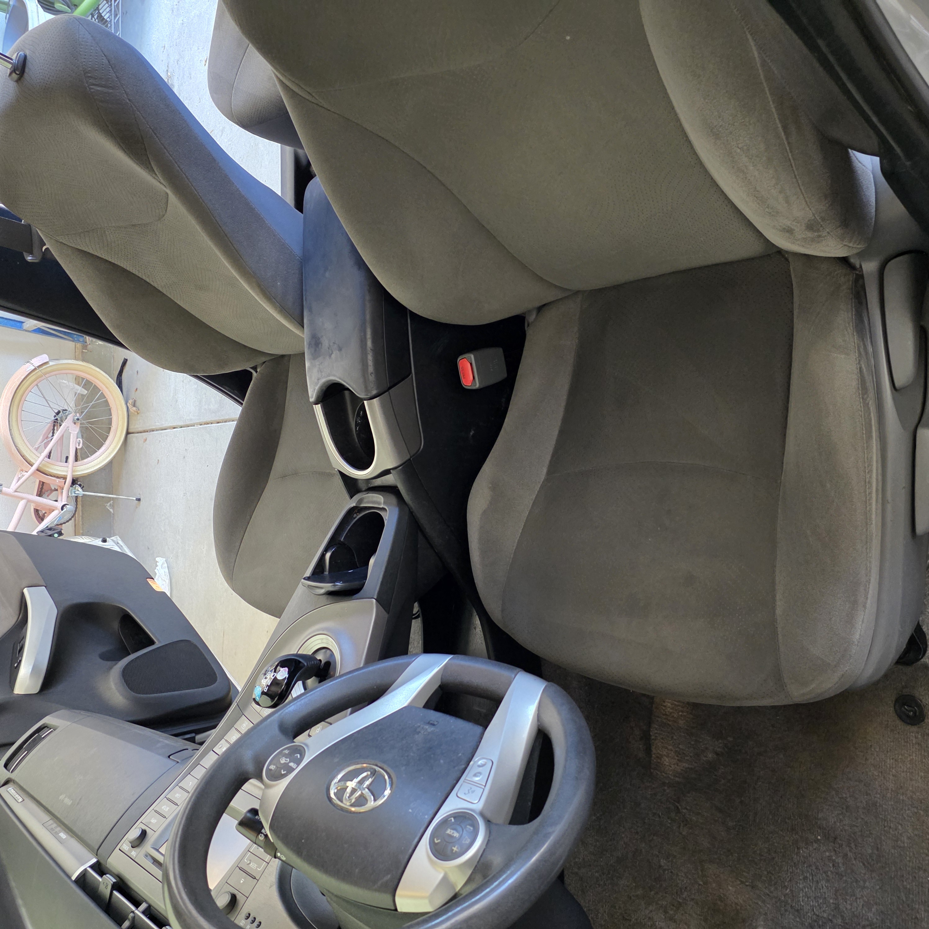 Used 2015 Toyota Prius Prime Plug-In Hybrid FWD image 12