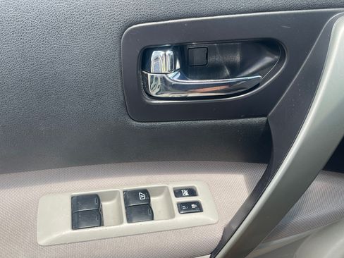 Used 2010 Nissan Rogue S w/ 360 Degree Value Pkg image 11