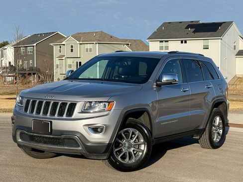 Used 2015 Jeep Grand Cherokee Limited w/ Trailer Tow Group IV image 1