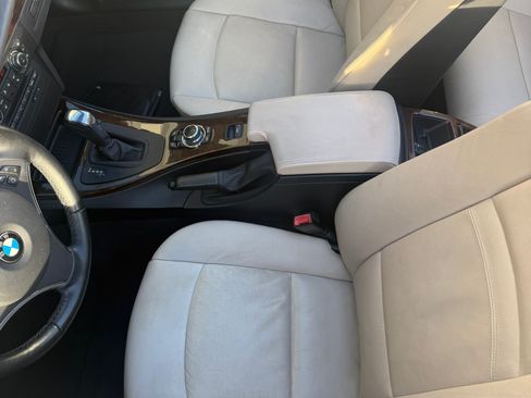 Used 2012 BMW 328i Convertible image 17