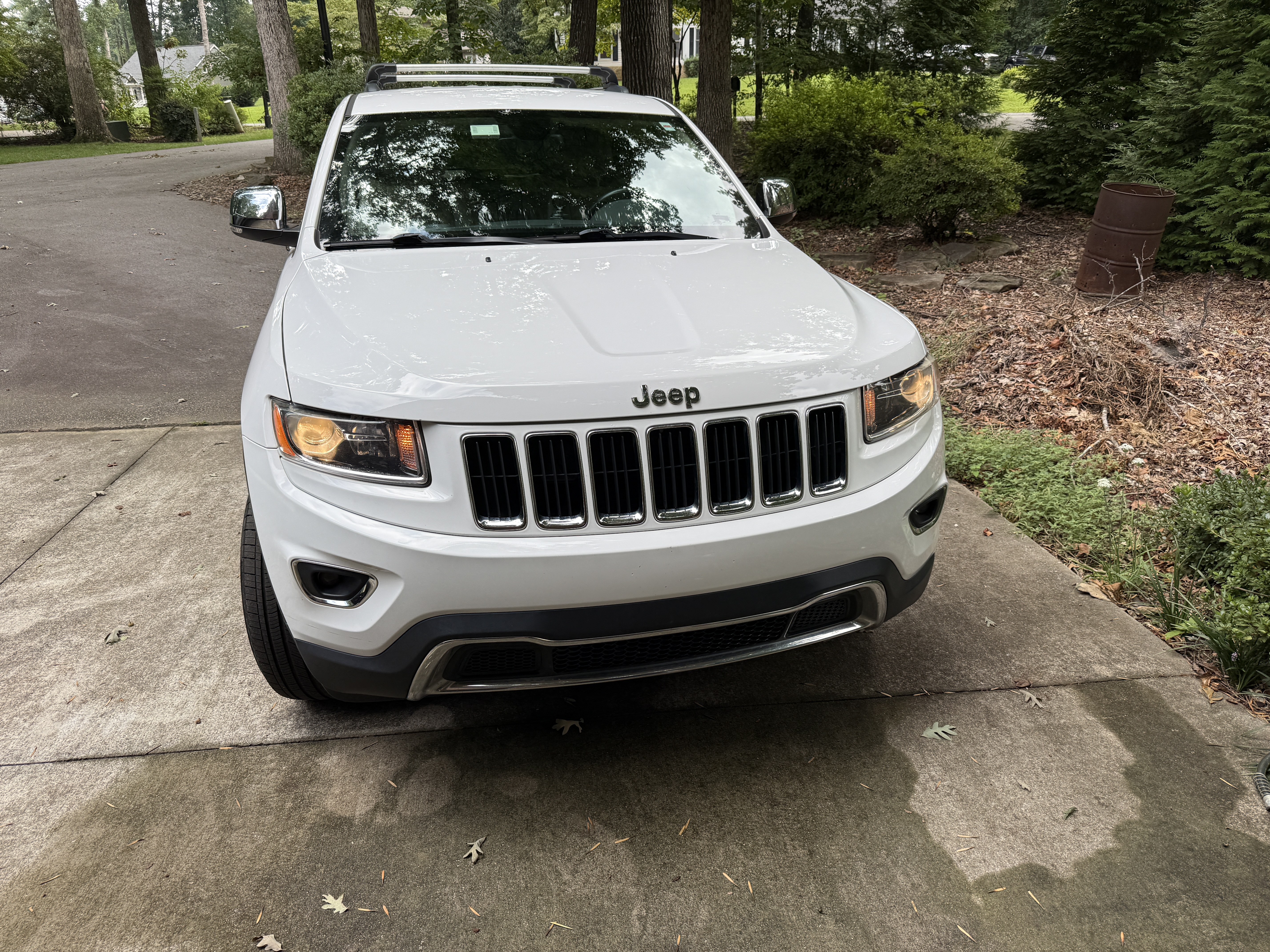 Used 2016 Jeep Grand Cherokee Limited w/ Trailer Tow Group IV AWD/4WD image 2