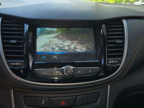 Used 2017 Chevrolet Trax LS AWD/4WD image 2