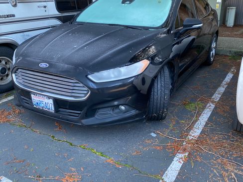 Used 2016 Ford Fusion SE image 8