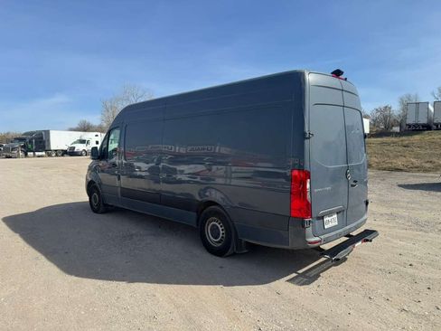 Used 2019 Mercedes-Benz Sprinter 170 image 10