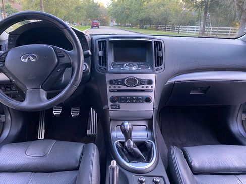 Used 2010 INFINITI G37 Sport image 10